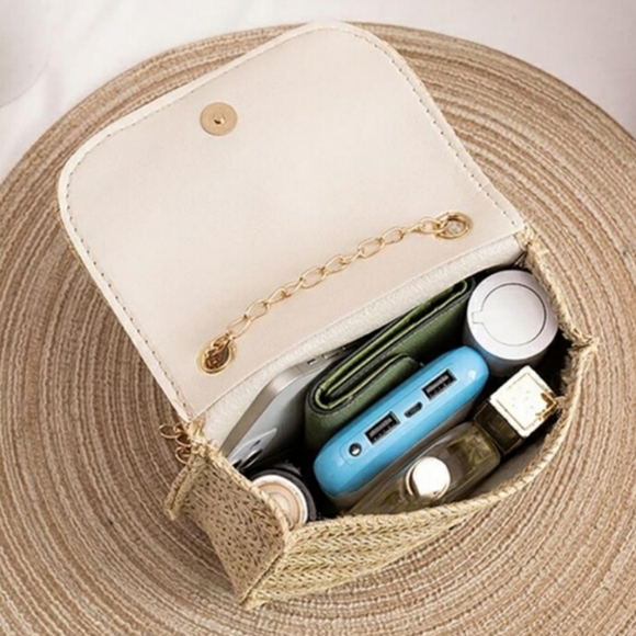Mini Crossbody Straw Bag - Picture 4 of 11